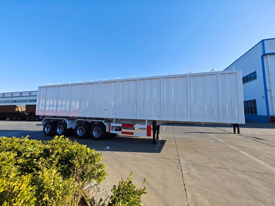 Derun Vehicle Cargo Semi-opleggers die met succes naar Zambia zijn verzonden