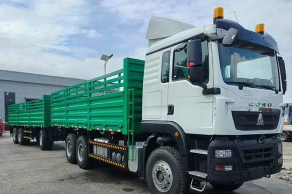 Derun 21 eenheden Drawbar volledige trailer ging naar Tianjin Port