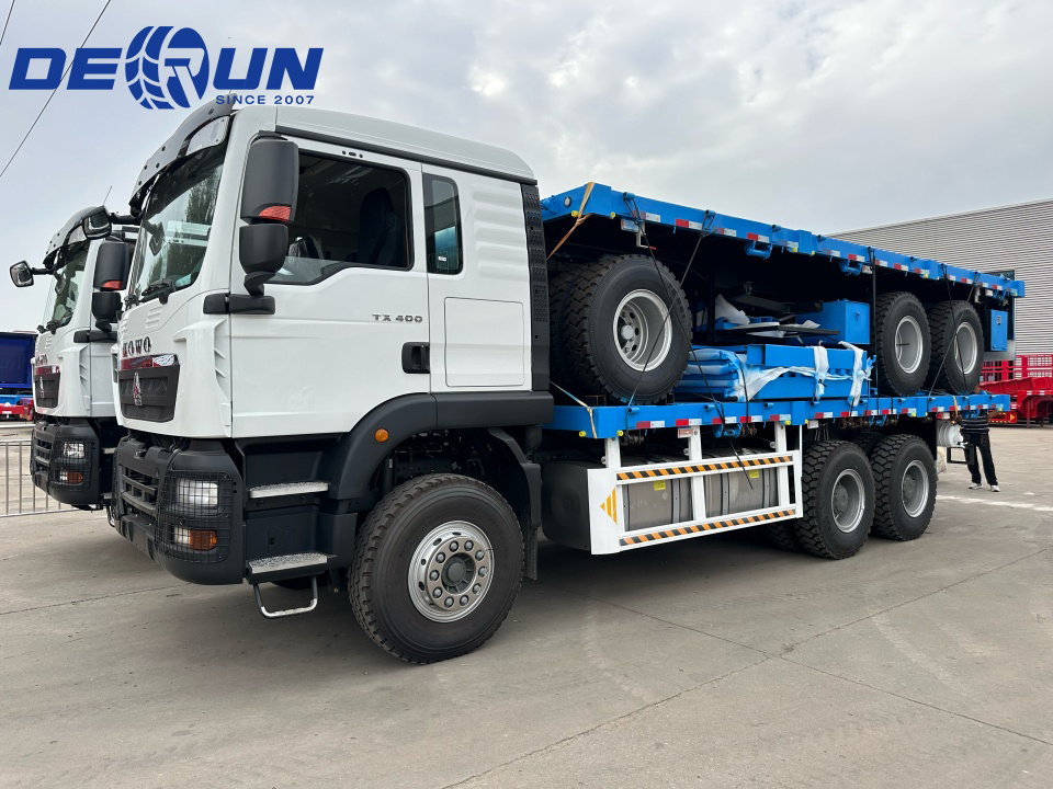 Drie sets HOWO TX 400 pk-trailers zullen naar Somalië worden verscheept