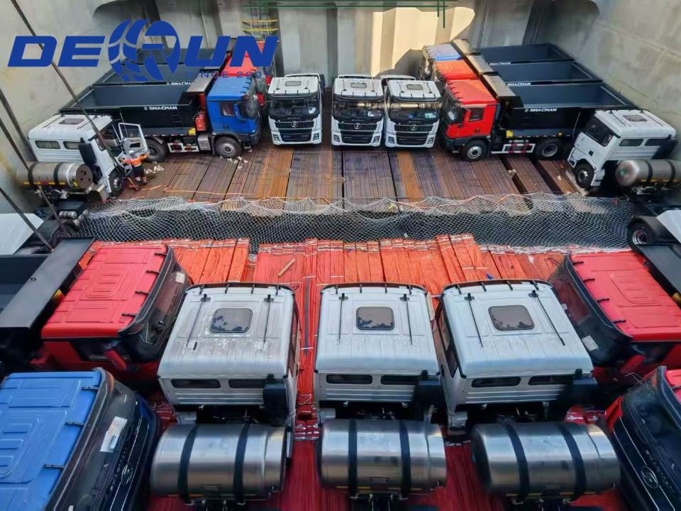 Derun heeft met succes zware vrachtwagens van Shacman in bulk naar Zuid-Amerika verscheept
