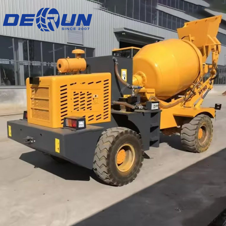 Luzun 3cbm zelfladende betonmixer lichte vrachtwagen met roterende trommel