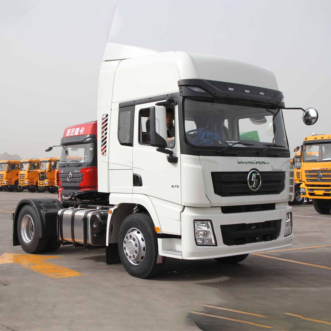 SHACMAN X3000 4X2 TRACTOR TRUCK